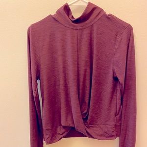 ACTIVEWEAR long sleeves mock tie top